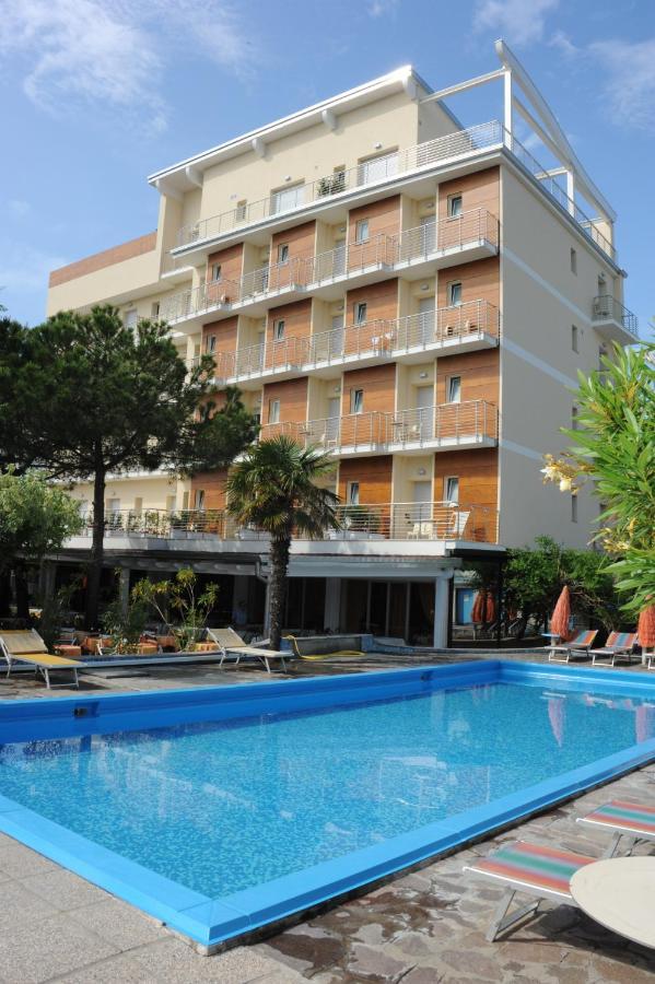 Hotel Franca Milano Marittima Exteriör bild