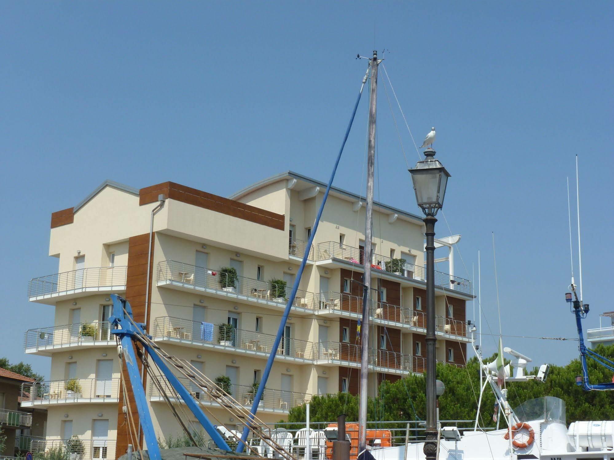 Hotel Franca Milano Marittima Exteriör bild