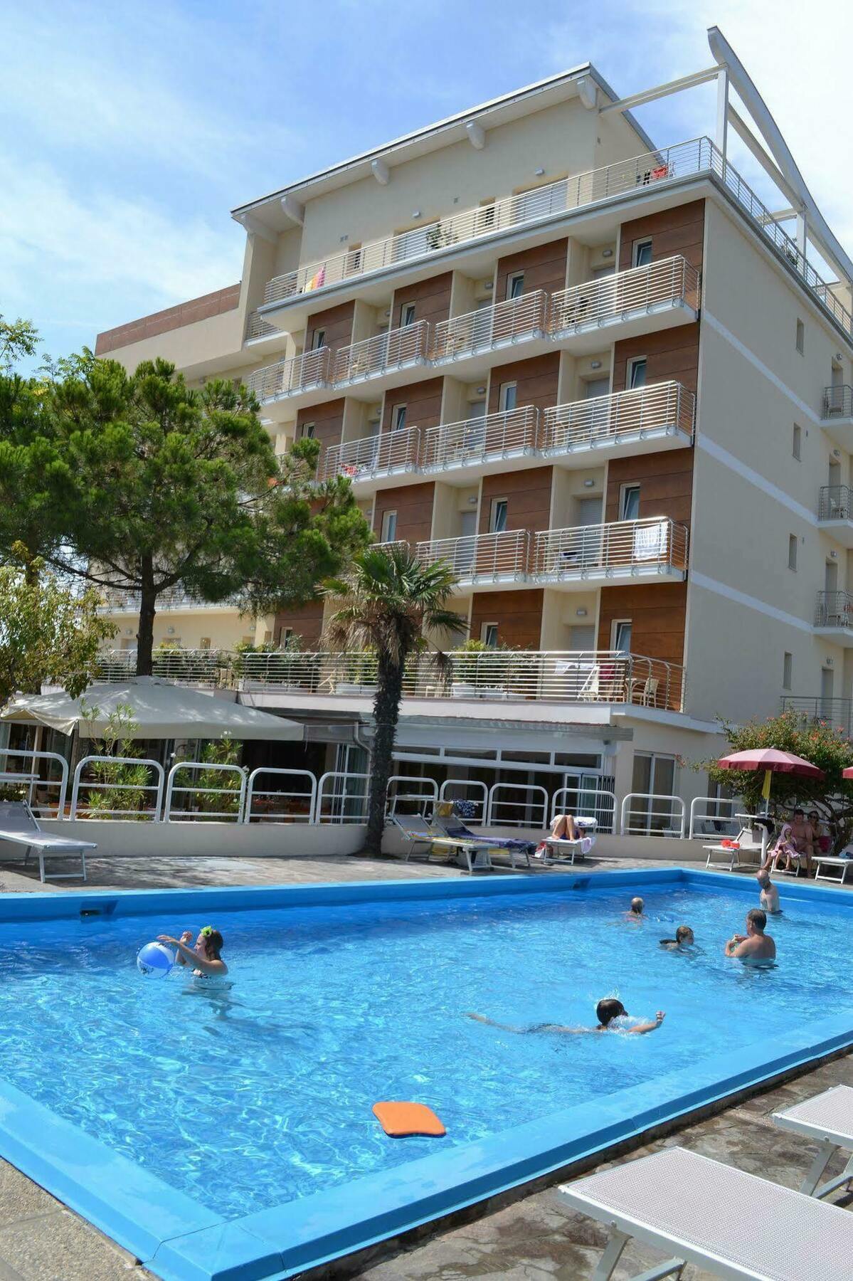 Hotel Franca Milano Marittima Exteriör bild